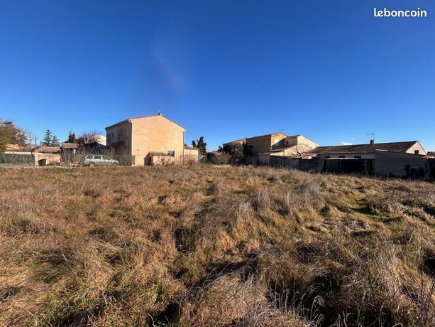 Monteux terrain de 610 m²
