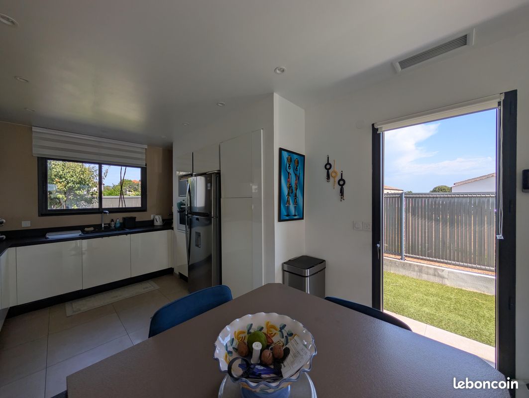 Vente villa t4 avec piscine jardin et garage (image 15)