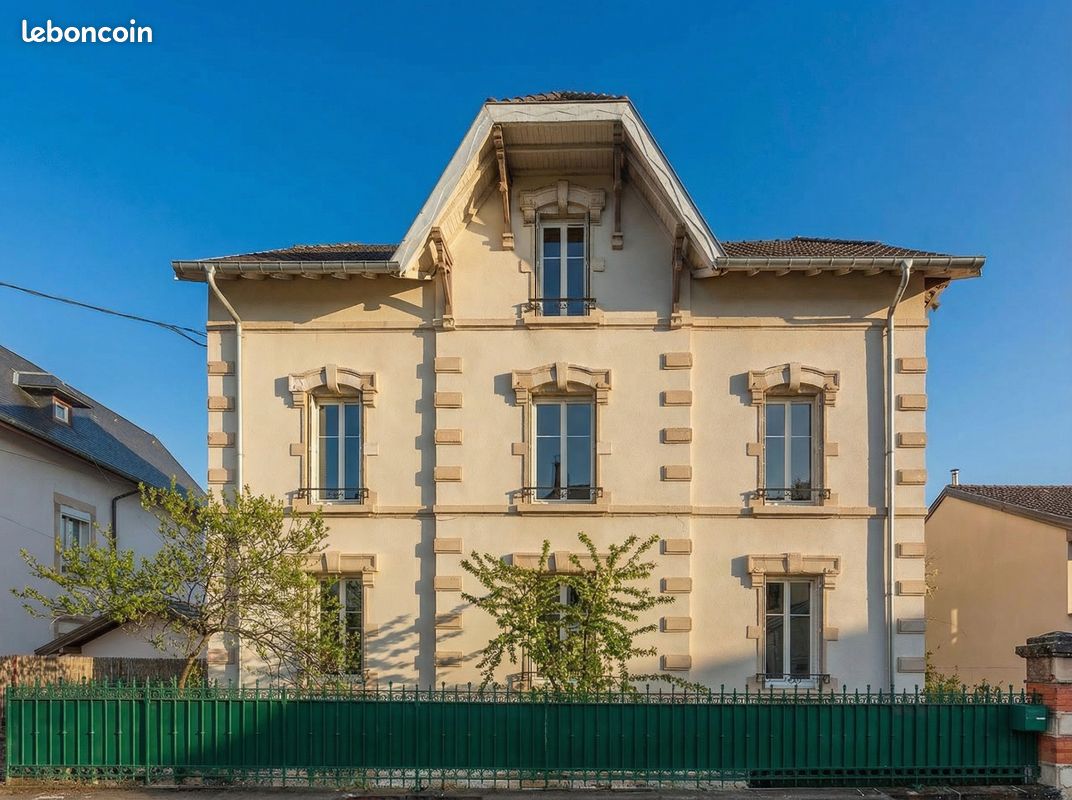 Maison 12 pièces 244 m² · à Épinal · 244 m² · 435 750 €