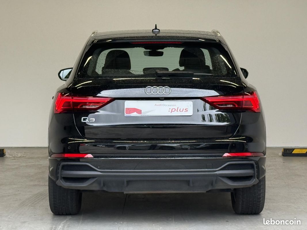 AUDI Q3 45 TFSIe 245 ch S tronic 6 S line (image 3)