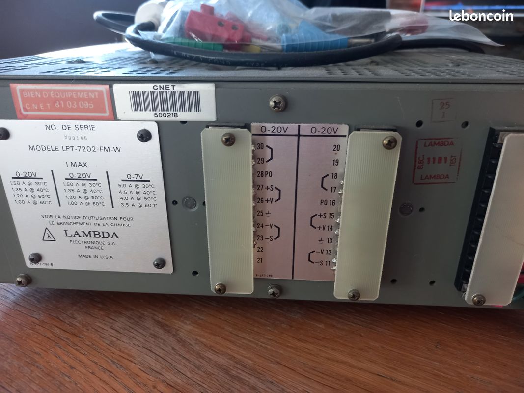 Alimentation de laboratoire Lambda LPT-7202-FM-W – Triple sortie (image 2)