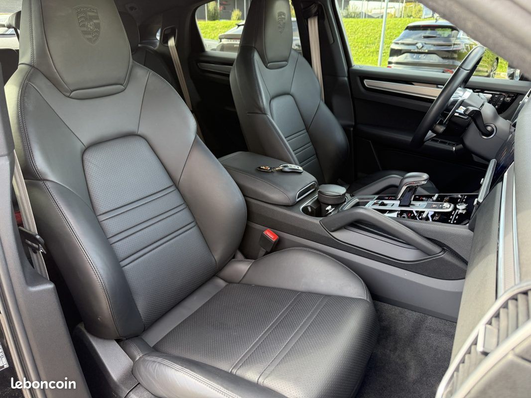 PORSCHE CAYENNE E-HYBRID 3.0 V6 462cv (image 16)