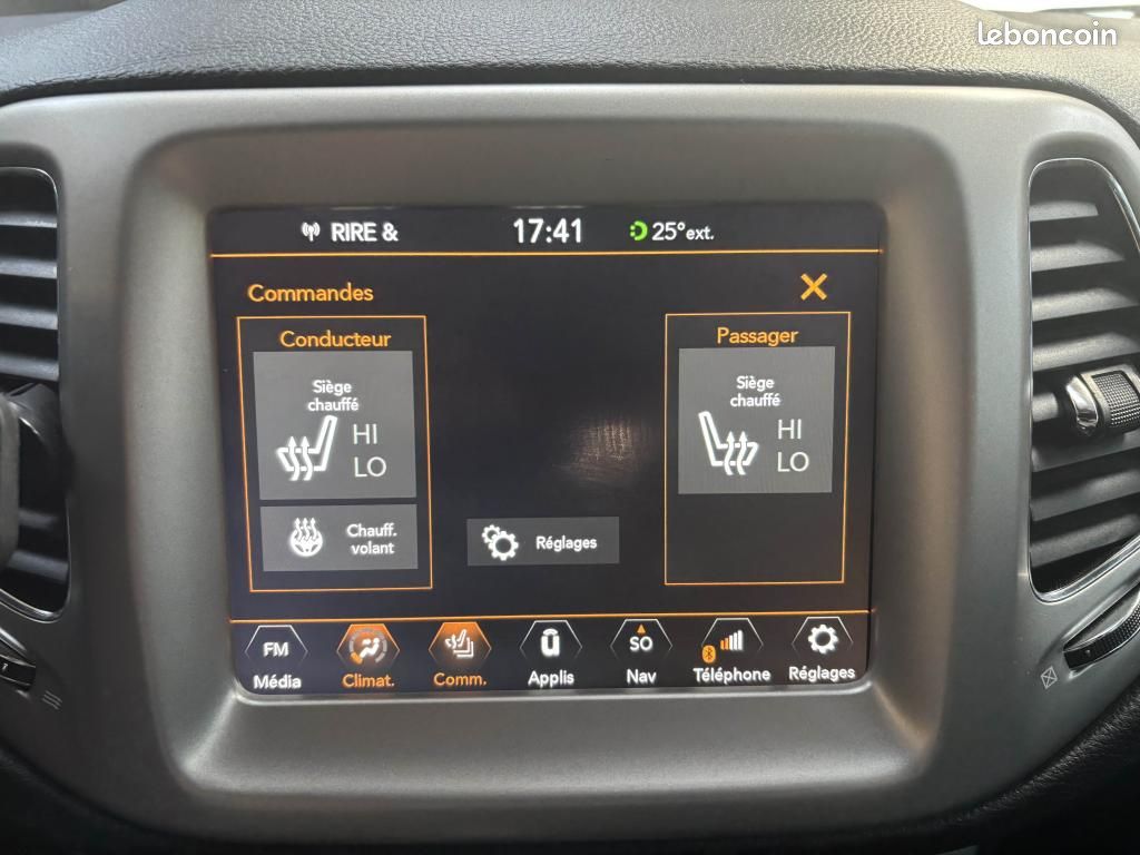 JEEP COMPASS 4x2 1.4 MultiAir 140 S / Toît Ouvrant - CarPlay (image 22)
