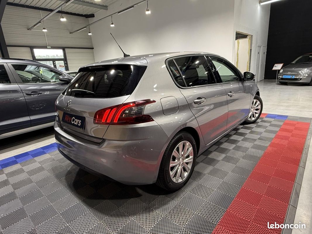 Peugeot 308 1.2 puretech 110 style start-stop (image 17)