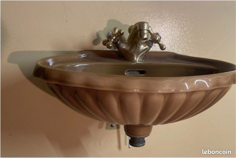 Lavabo coquillage céramique vintage (image 1)