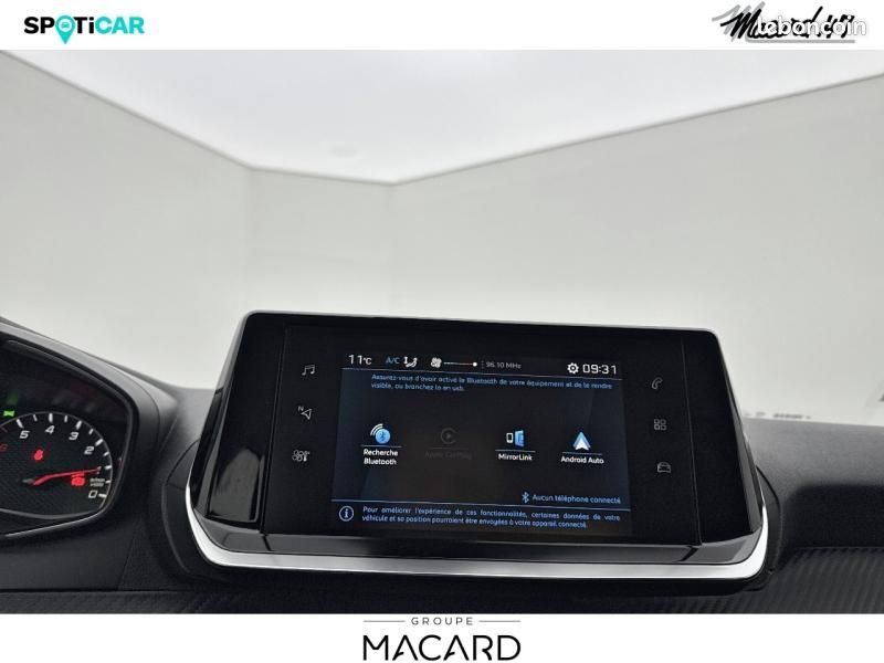 Peugeot 2008 1.2 PureTech 100ch S&S Active (image 22)