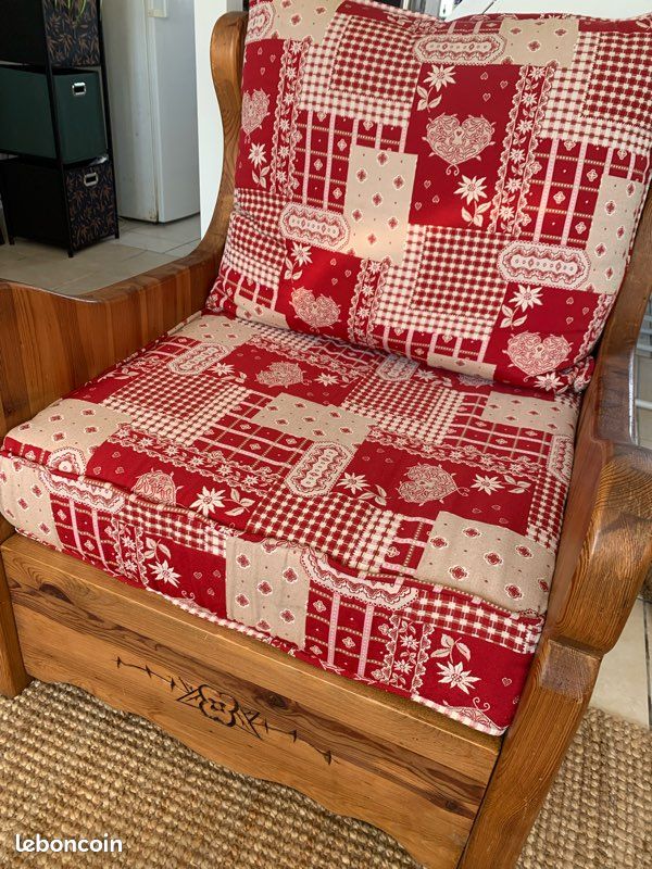 Canapé convertible et fauteuil bois massif (image 5)
