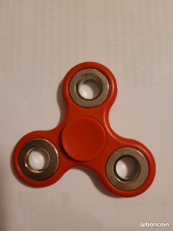 Fidget hand spinner (image 1)