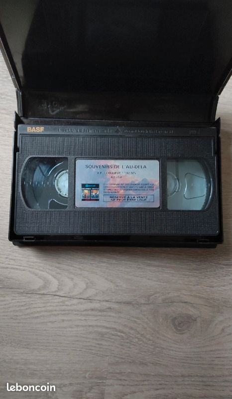 Souvenirs de l'Au-Delà VHS (1ère édition Gaumont Columbia) (image 4)