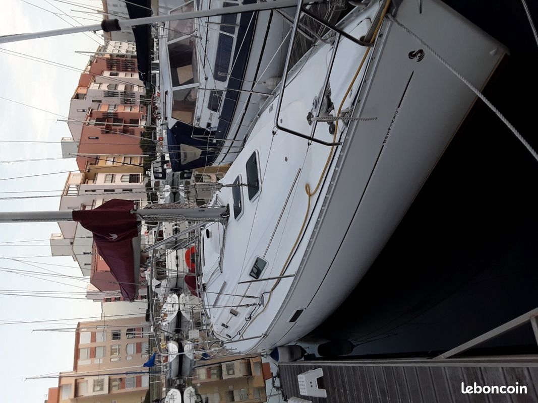 Beneteau Oceanis 331 — View photo 1