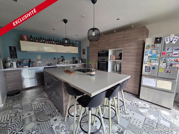 Maison 7 pièces 180 m²