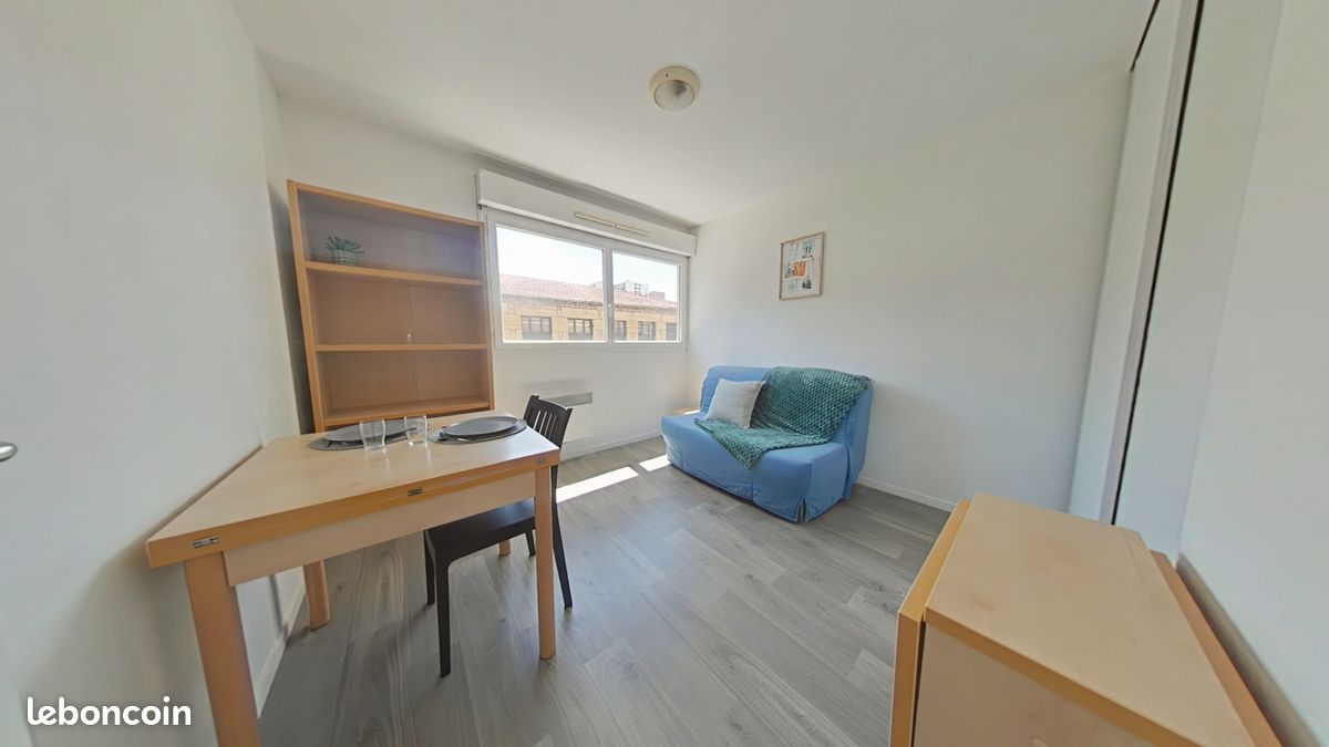 Appartement 1 pièce 19 m² · à Saint-Étienne · 19 m² · 350 €