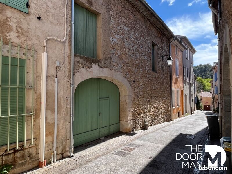 Maison 3 pièces 134 m² · à Flassans-sur-Issole · 134 m² · 135 900 €