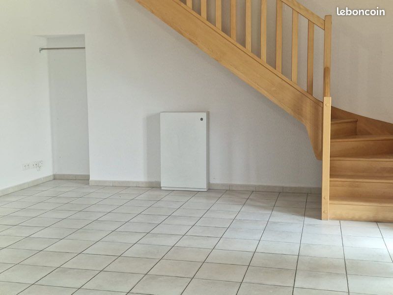 Appartement 4 pièces 120 m² · à Gy · 120 m² · 650 €