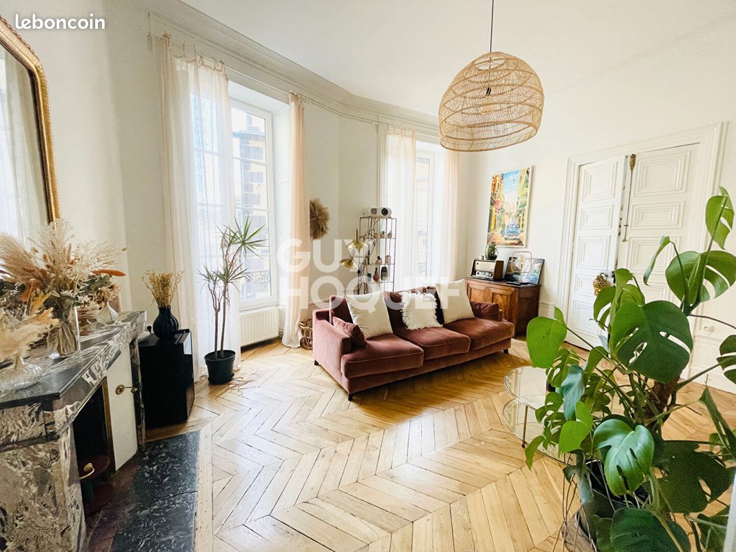 Appartement 3 pièces 78 m² · à Clermont-Ferrand · 78 m² · 950 €