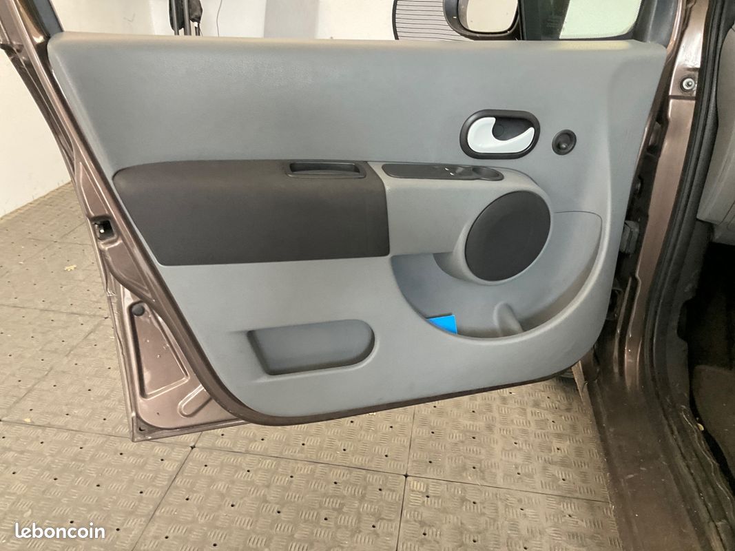 Renault MODUS 1.2 16V 75CH YAHOO (image 10)