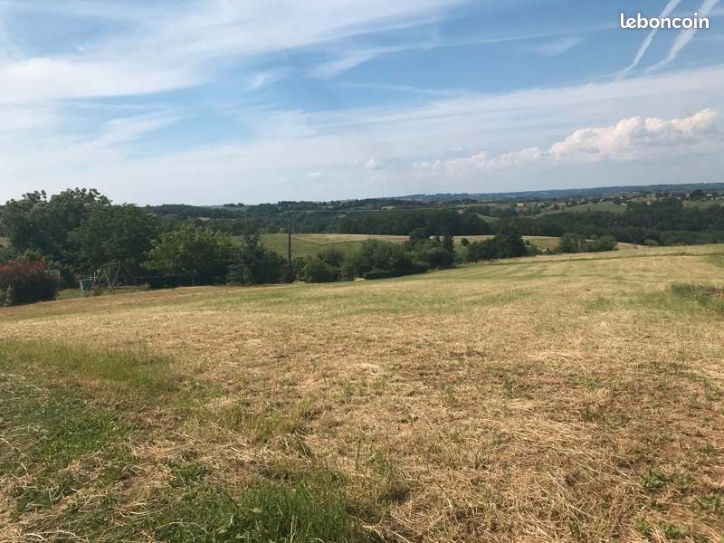 Terrain 1200 m² · à Saint-Cyprien · 25 000 €