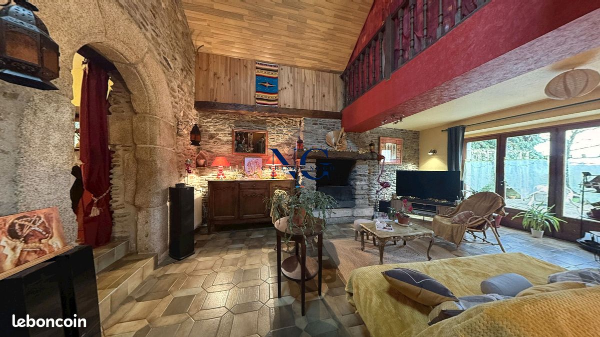 Maison 8 pièces 200 m² · à Taupont · 200 m² · 320 000 €