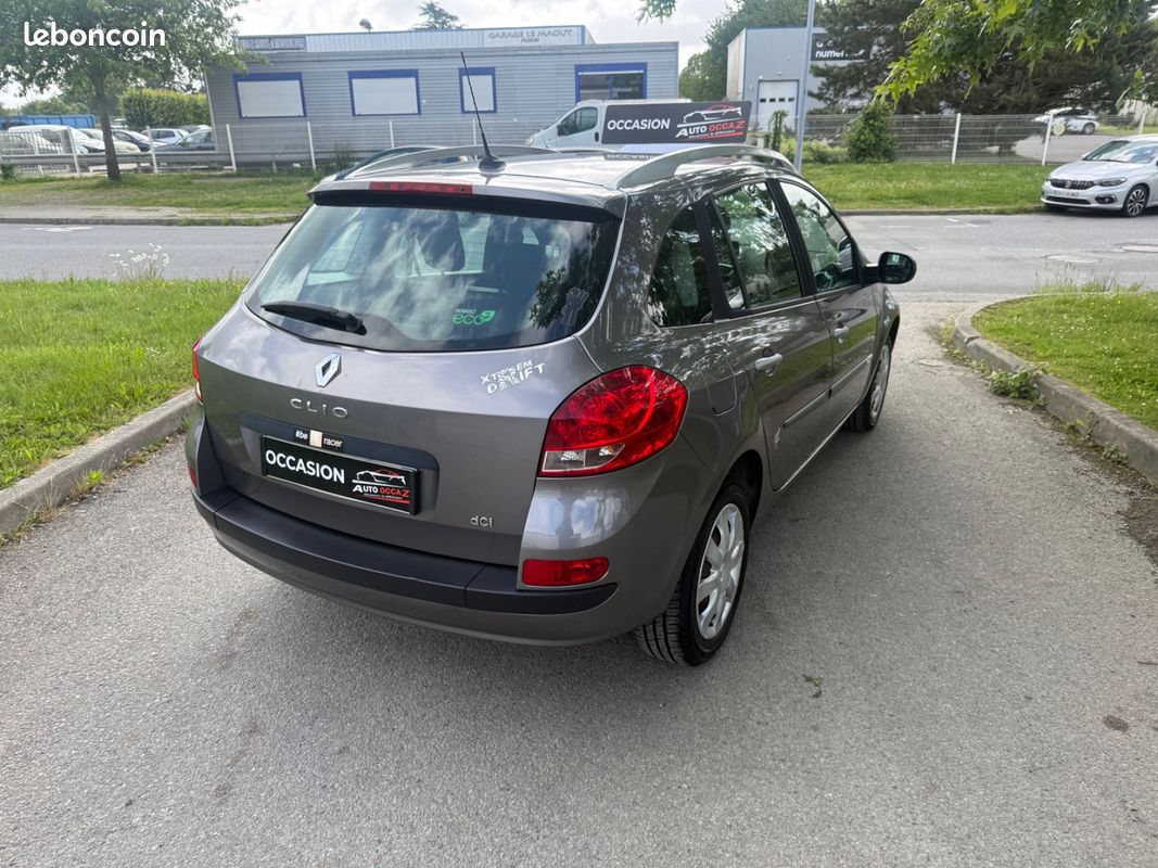 Renault CLIO III ESTATE 1.5 dci 70 cv Authentique (image 6)