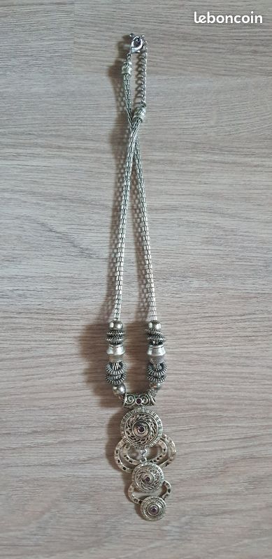Collier fantaisie (image 3)