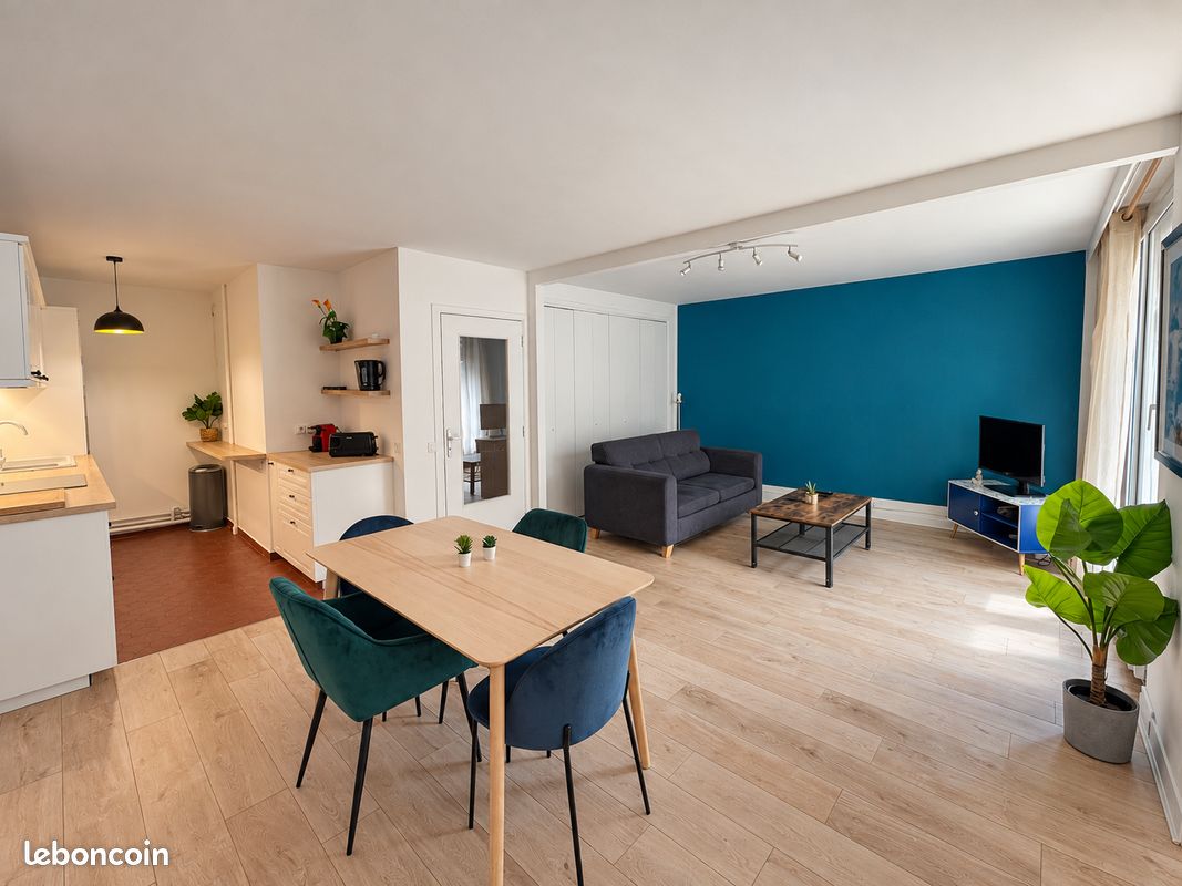 Appartement 2 pièces 55 m² · à Paris · 55 m² · 2 100 €/mois
