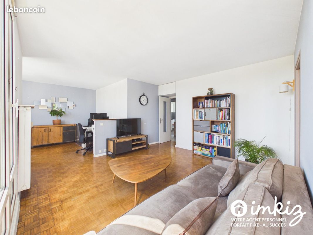 Appartement 4 pièces 67 m² · à Versailles · 67 m² · 299 000 €