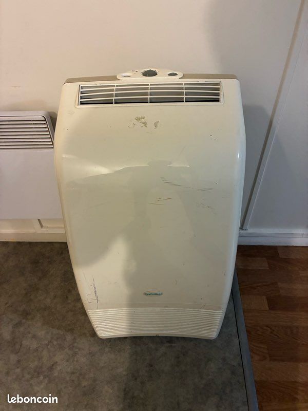 Climatiseur mobile - Parfait état de marche (image 1)