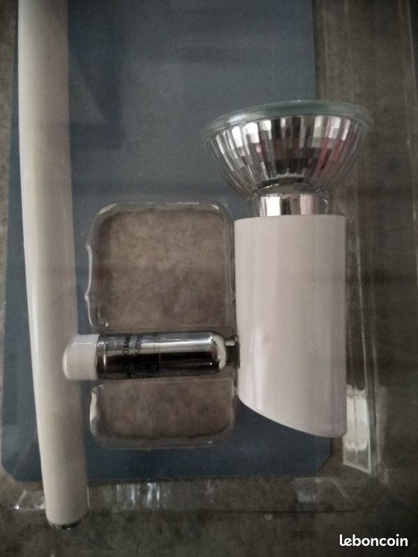 Plafonnier 4 têtes, Led, neuf (image 2)