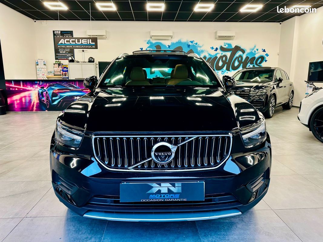 Volvo XC40 T5 Recharge 180+82 ch DCT7 ULTIMATE toit ouvrant Swaroszky harman Kardon TVA RECUP garantie 12 mois (image 2)