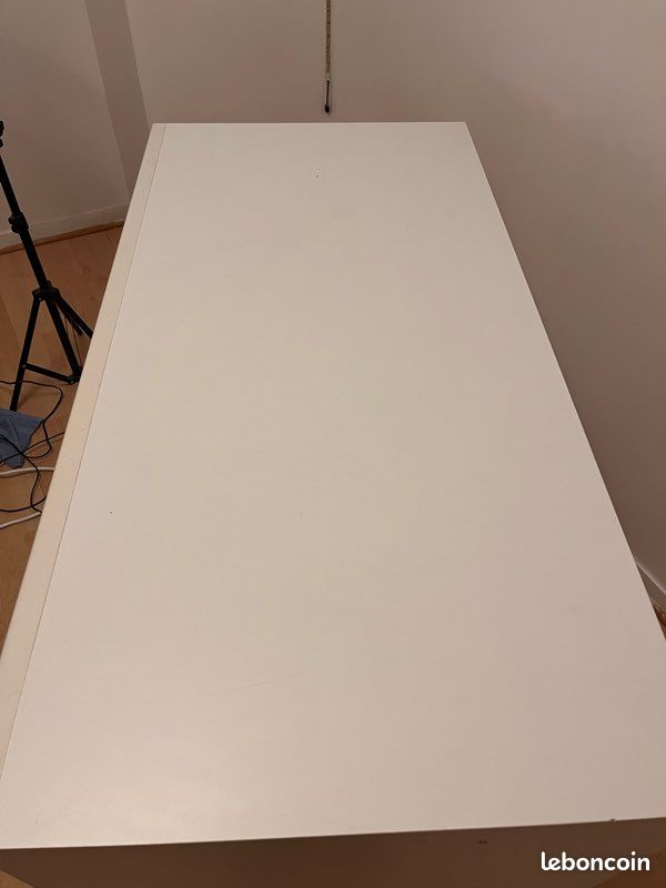Bureau avec rangement (image 3)