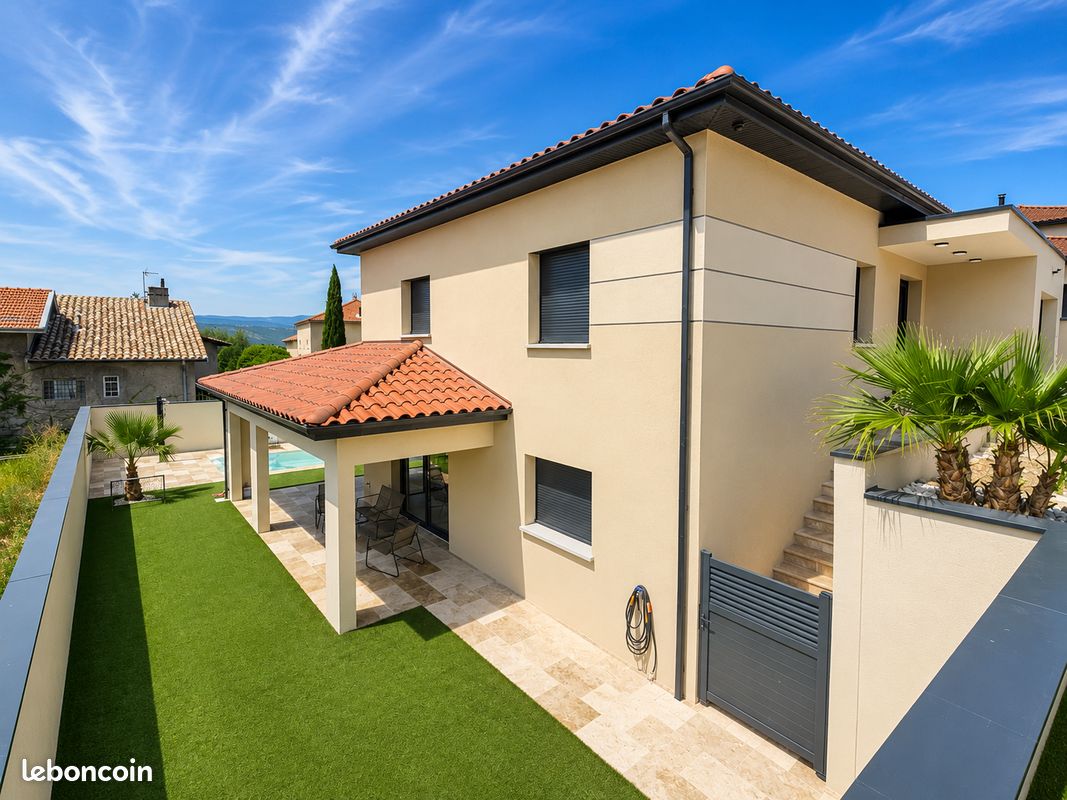 Maison 5 pièces 136 m² · à Chanas · 136 m² · 499 000 €
