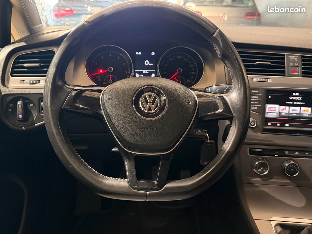 VOLKSWAGEN GOLF 1.2 TSI 110ch BLUEMOTION TECHNOLOGY EDITION (image 4)