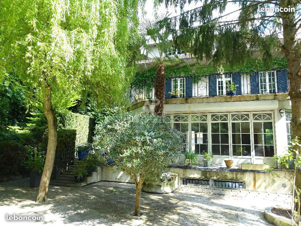 Maison 7 pièces 310 m² · à Pontoise · 310 m² · 580 000 €