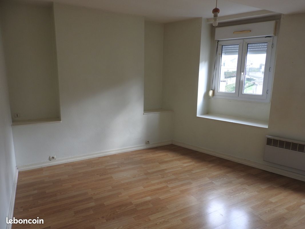 Appartement 2 pièces 40 m² · à Laval · 40 m² · 400 €