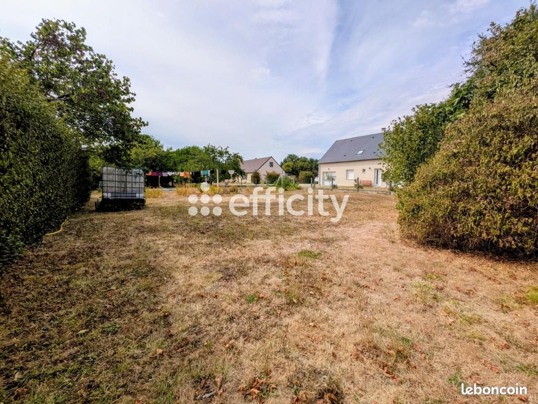 Terrain 600 m² Langeais · 69 900 €