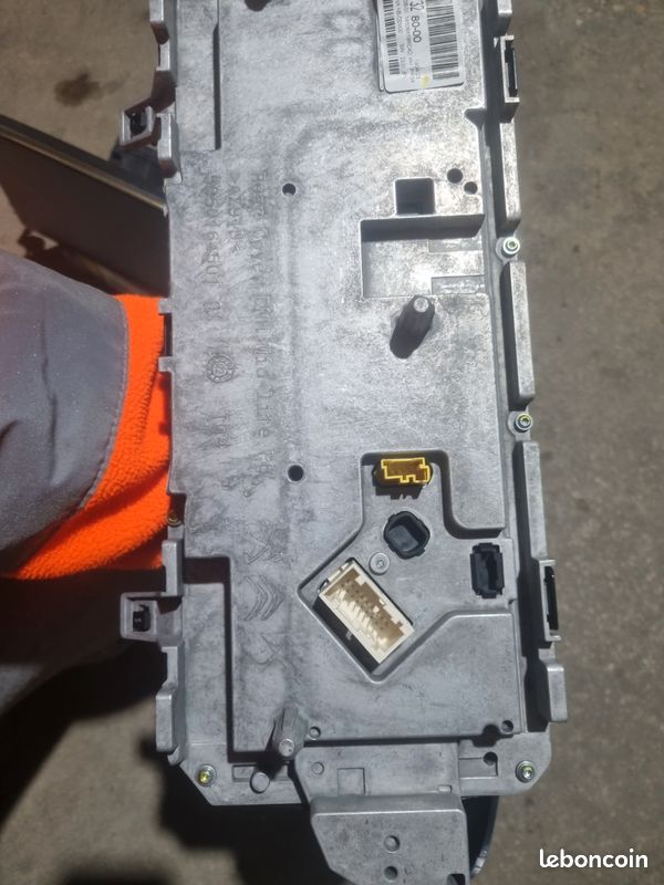 Compteur peugeot 3008 2 / 5008 II (image 2)