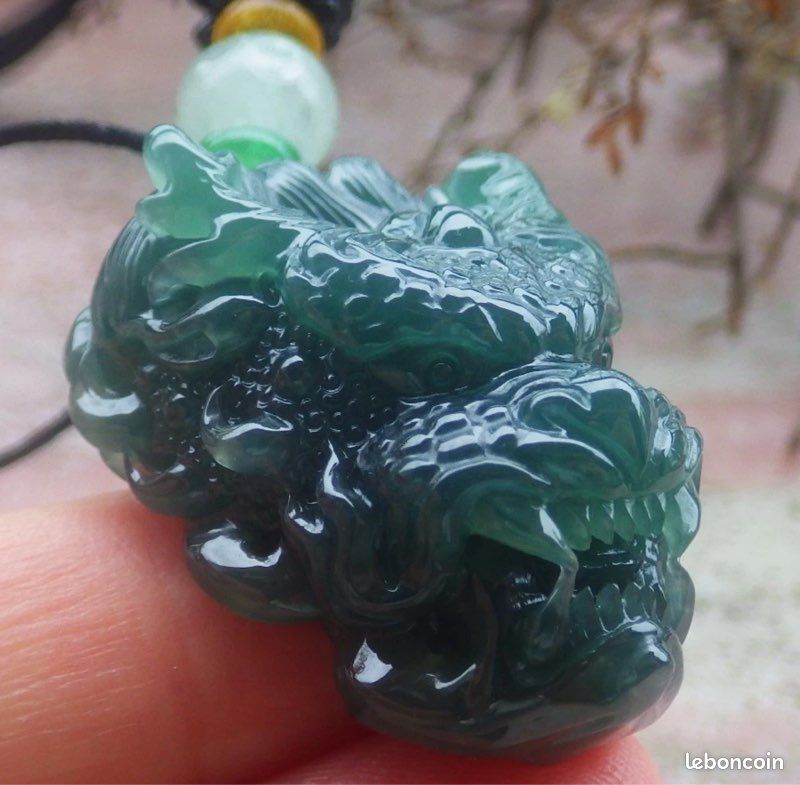 Pendentif Dragon En Jade Vert-Blanchâtre - Bijou Fantaisie Unisexe - Neuf Sans Emballage