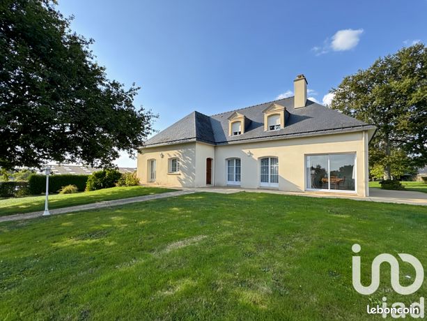 Maison 9 pièces 250 m²