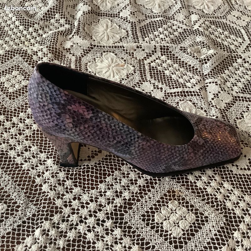 Chaussures femme à talon taille 34 (image 3)