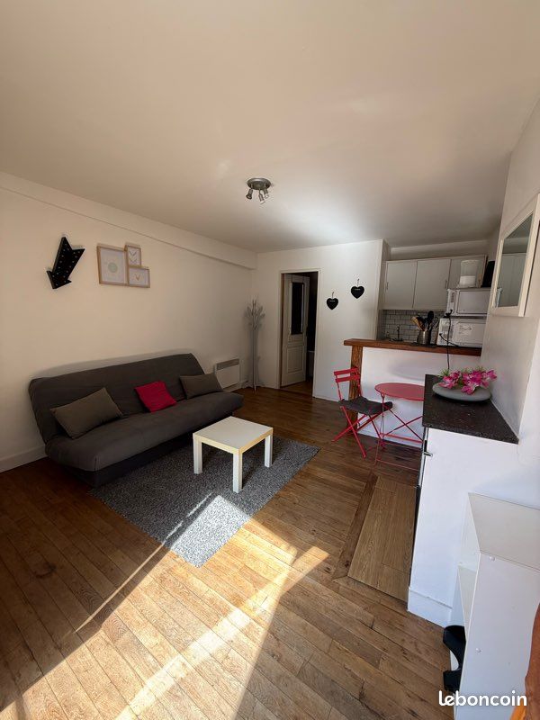 Appartement 1 pièce 24 m² · à Blois · 23,5 m² · 460 €