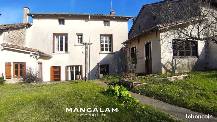 IDEAL artisan - Agréable maison de village en pierres 160m² avec jardin et dépendances