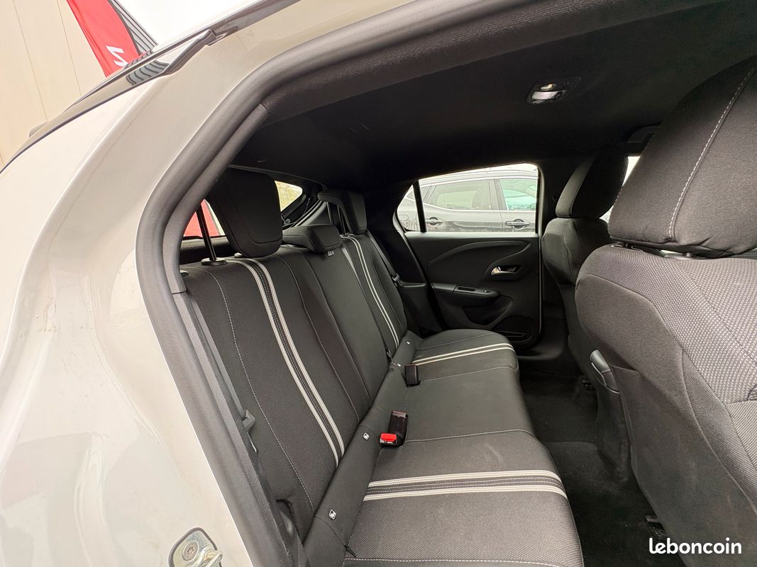 Opel CORSA VI Ph. 2 GS 1.2 Turbo Hybrid 110 e-DCT6 (image 7)