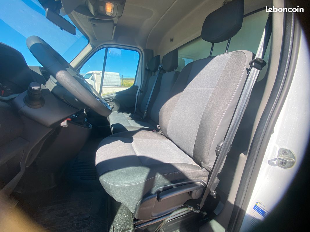 Renault master iii grd vol trouillet f3500 l3-2.3 blue dci 145 cv 20m3 confort caisse+hayon (image 9)