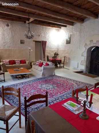 Maison de pays avec de beaux volumes