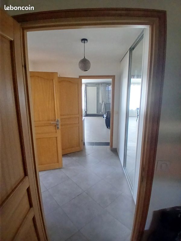 Appartement 5 pièces 68 m² · à Le Blanc-Mesnil · 68 m² · 1 300 €/mois