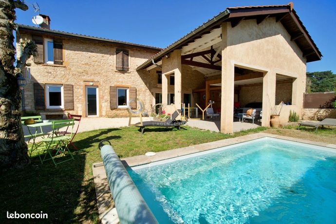 Maison 4 pièces 185 m²