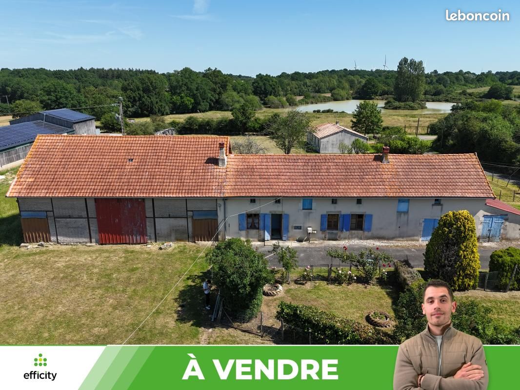 Maison 5 pièces 103 m² · à Château-Garnier · 103 m² · 73 000 €