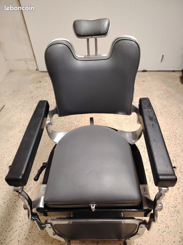 Véritable fauteuil de barbier (image 3)