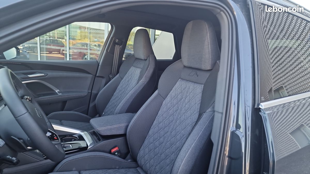 AUDI Q5 TFSI 204 ch Hybride S tronic 7 S line (image 22)