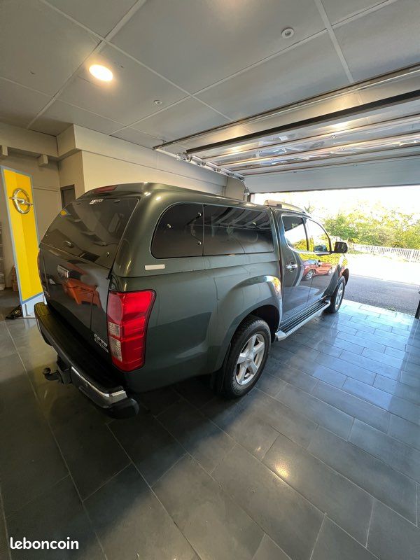 4x4 Isuzu D-max 2.5 crdi boîte auto163 ch crew solar + 4 portes (image 5)